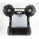 Balai mécanique 28" 2 brosses capacité de 10.5 Gal.