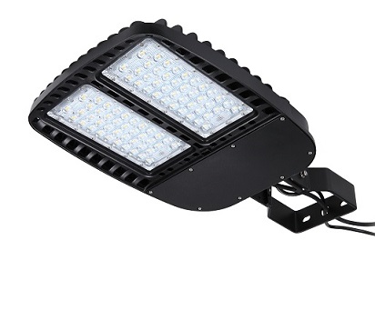 Projecteur Del 200W, 120-277V, 4000K, 26 165 Lumen, avec para tonnerre, réceptacle pour photocell, U Bracket,LED flood light, 200W, AC120-277V, 4000K, 26165LM, w/lightning arrester,  W/receptacle for photocell, w/U bracket